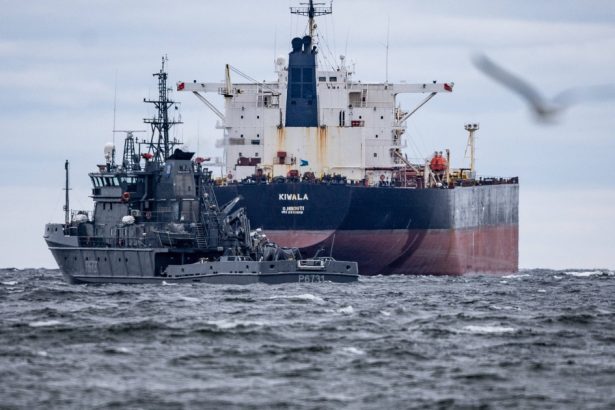 estonia a incercat sa retina un petrolier din flota fantoma a rusiei nava a refuzat cooperarea si si a continuat calatoria 6825947e3f8b9