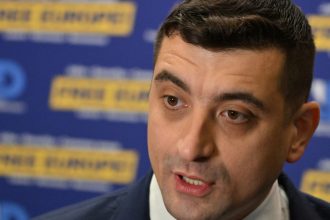 exclusiv simion spune ca vrea sa reduca reduca cu 500 000 numarul bugetarilor din institutiile statului 681a59f9e73b0