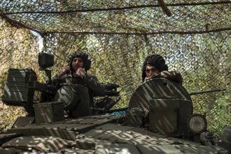fortele de aparare ale ucrainei in ciuda armistitiului declarat de putin inclestarile pe front continua unde se dau lupte grele 681c855946cfd