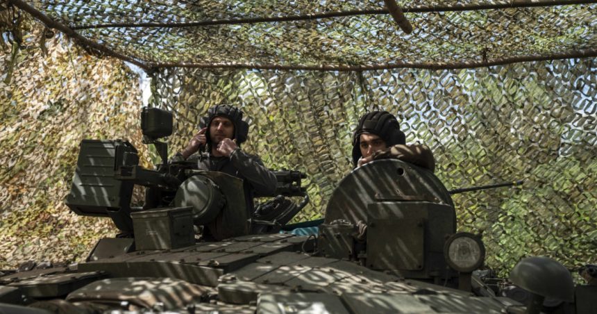 fortele de aparare ale ucrainei in ciuda armistitiului declarat de putin inclestarile pe front continua unde se dau lupte grele 681c855946cfd