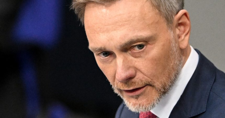 fostul ministru german de finante a ucis cu masina cainele unui producator de film 6819ea8d2d096