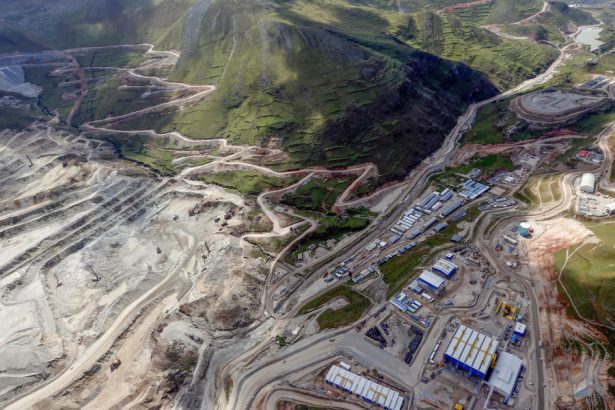 foto treisprezece muncitori au fost gasiti morti intr o mina din peru victimele fusesera rapite cu cateva zile in urma 68186c85485c7