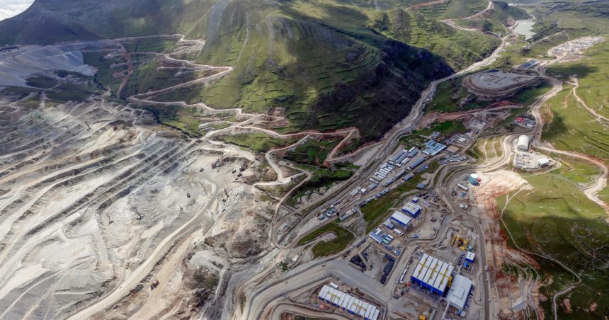 foto treisprezece muncitori au fost gasiti morti intr o mina din peru victimele fusesera rapite cu cateva zile in urma 68186c85485c7