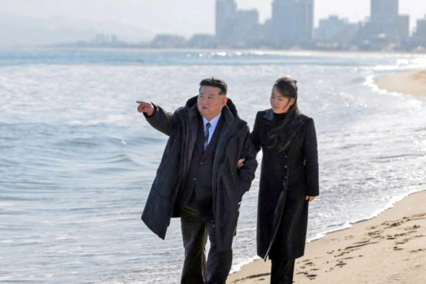 galerie foto kim jong un deschide un mega complex turistic in coreea de nord dar nu este clar cum va umple miile de camere din statiune 6818a97609dc4