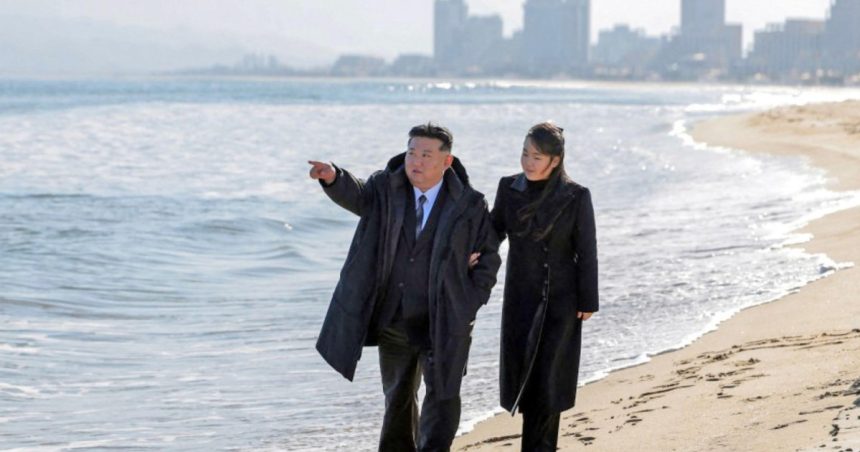 galerie foto kim jong un deschide un mega complex turistic in coreea de nord dar nu este clar cum va umple miile de camere din statiune 6818a97609dc4