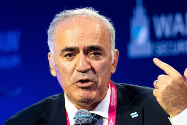 garry kasparov opozantul lui putin riscul real este ca romania sa se alature statelor paria 68230b807c2af