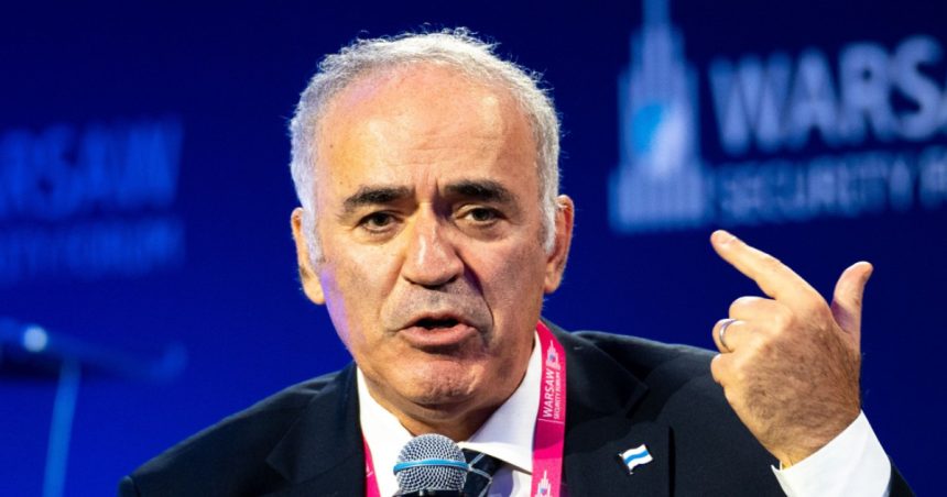 garry kasparov opozantul lui putin riscul real este ca romania sa se alature statelor paria 68230b807c2af