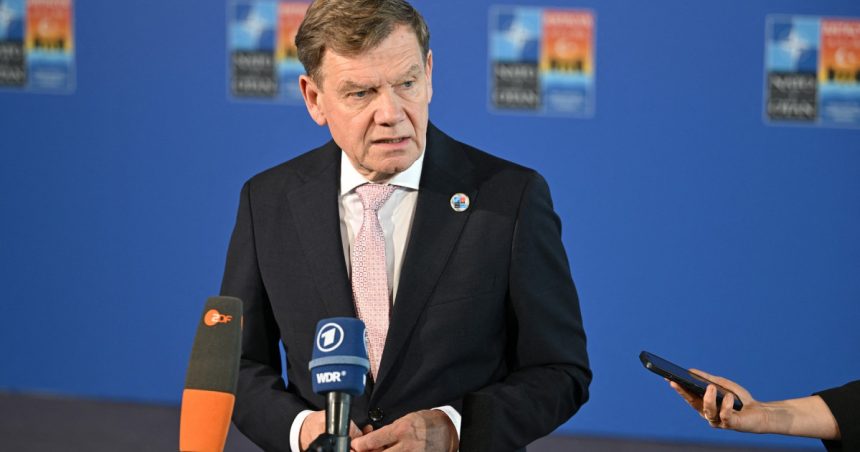 germania isi schimba radical politica seful diplomatiei de la berlin sustine alocarea a 5 din pib pentru aparare 6825e0ace192e