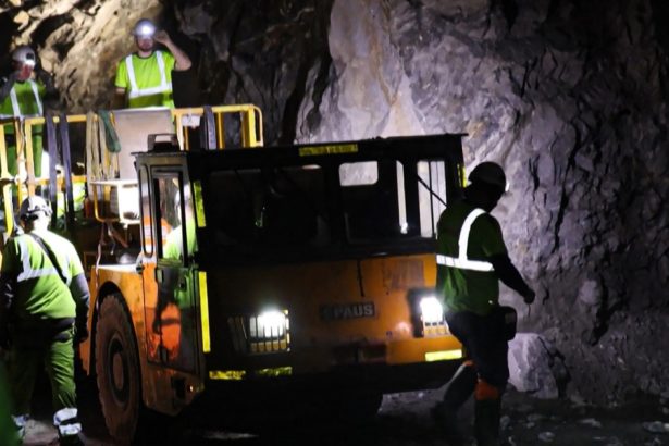 groenlanda acorda permis de exploatare miniera unui grup danezo francez investitiile sua intarzie 682e276aa8159