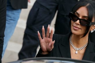 hotii bunici condamnati la paris pentru furtul bijuteriilor lui kim kardashian mesajul transmis de vedeta dupa verdict 68329823b74cf