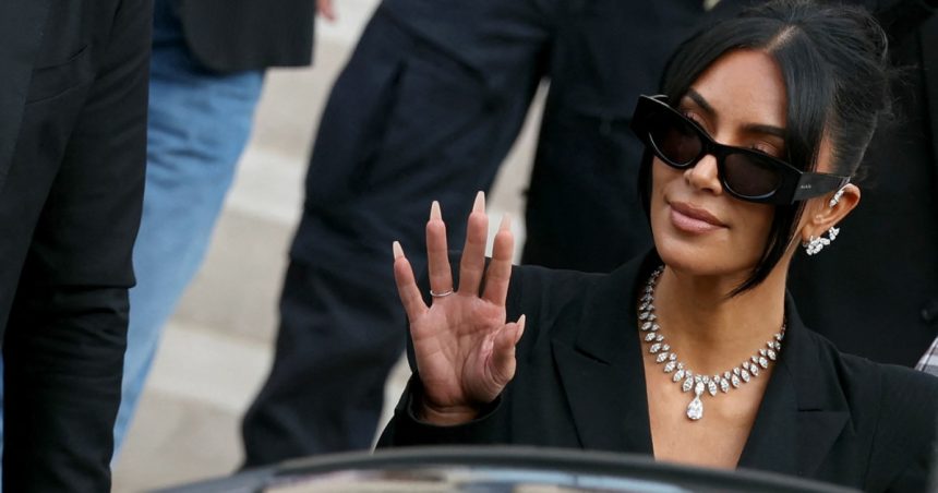 hotii bunici condamnati la paris pentru furtul bijuteriilor lui kim kardashian mesajul transmis de vedeta dupa verdict 68329823b74cf