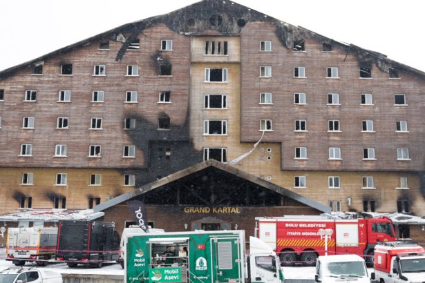 incendiul devastator din turcia cu 78 de morti procurorii cer condamnarea a 32 de persoane pentru omor si neglijenta intentionata 6828fb32efd5f