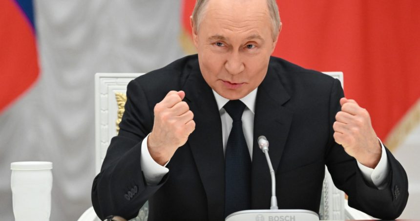 kievul neaga afirmatia rusiei conform careia o drona ucraineana ar fi atacat elicopterul lui putin cum s ar fi intamplat evenimentul 68361fa7a7eee
