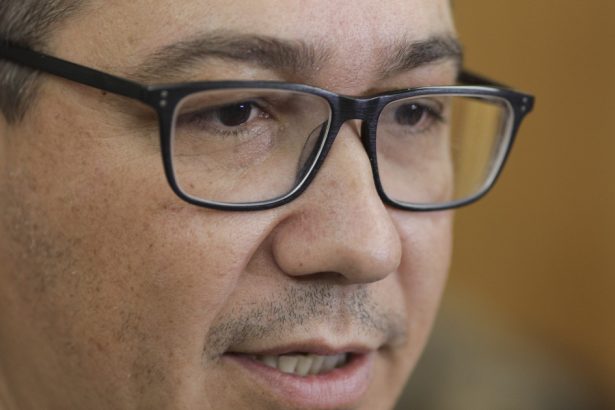 liderii social democrati il ataca pe ponta nu ai calitatea morala sa faci curatenie in psd esti un tradator mercenar si oportunist 683075198563b