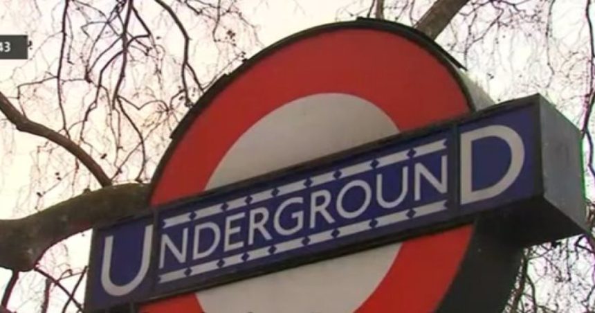 liniile de metrou din londra au fost suspendate din cauza unei pene de curent totul s a oprit 682234d1b7a4f
