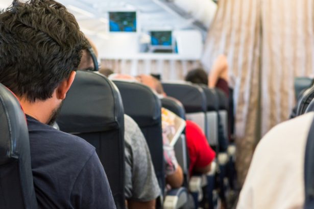 masura in premiera luata de o companie aeriana obiectul care trebuie sa fie tot timpul la vedere in avion 683296f692461