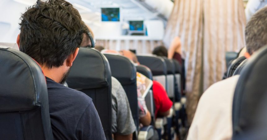 masura in premiera luata de o companie aeriana obiectul care trebuie sa fie tot timpul la vedere in avion 683296f692461