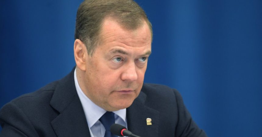medvedev il ameninta pe trump dupa declaratiile despre putin stiu un singur lucru foarte rau al treilea razboi mondial 6836afcbd1b4c