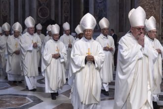 miercuri se intruneste conclavul nume cu greutate care vor avea un cuvant de spus in alegerea viitorului papa 68187e1a830ce