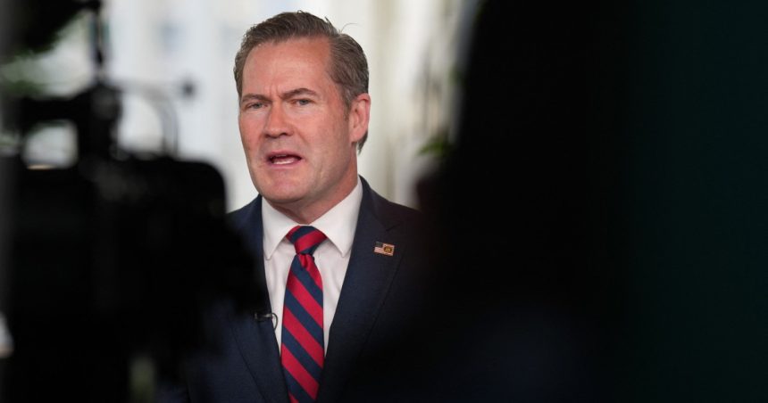 news alert consilierul pentru securitate nationala al lui trump mike waltz si adjunctul sau vor demisiona potrivit unor surse cbs news 6813a3e9a24ff