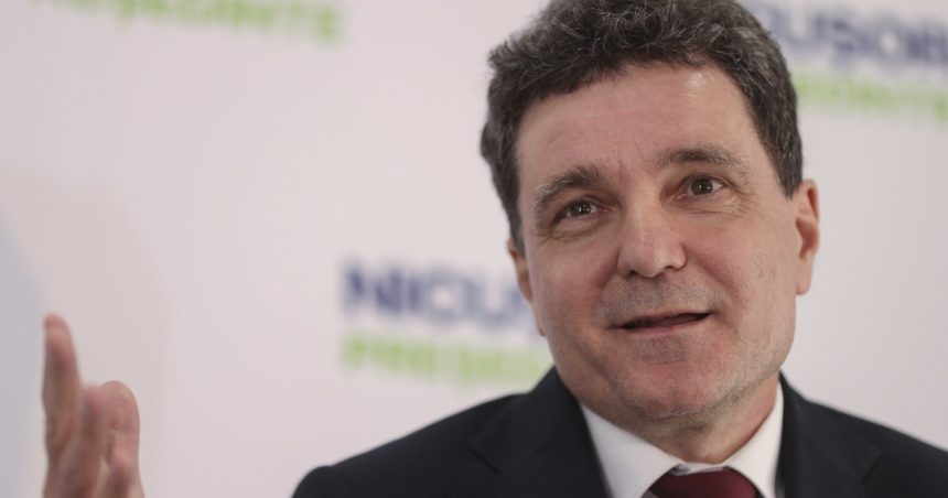 news alert nicusor dan a facut plangere penala impotriva elenei lasconi in scandalul pozelor publicate de sefa usr s a discreditat total 68148e8615182
