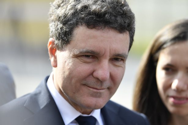 nicusor dan devine oficial presedintele romaniei ceremonia de investire are loc de la ora 1200 la palatul parlamentului 6833fd92b238c