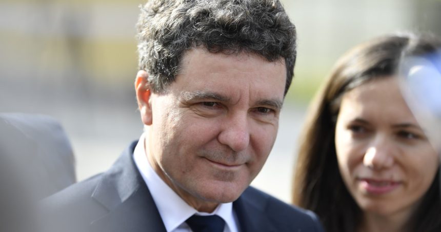 nicusor dan devine oficial presedintele romaniei ceremonia de investire are loc de la ora 1200 la palatul parlamentului 6833fd92b238c