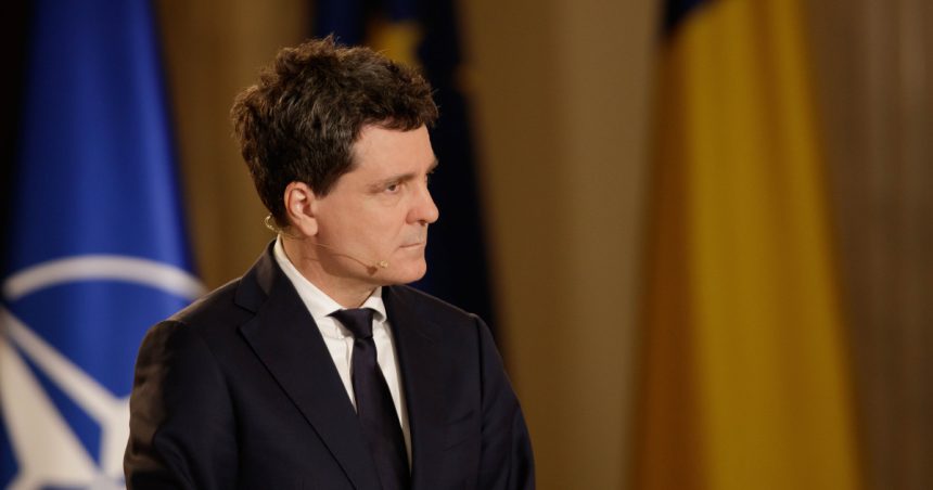 nicusor dan pleaca in polonia ca sa l sustina primarul varsoviei candidat la alegerile prezidentiale 6831817623a75