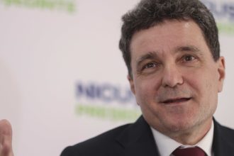 nicusor dan replica pentru anamaria gavrila care i a cerut control psihiatric cred ca e nevoie de bun simt in politica 682838b0d1092