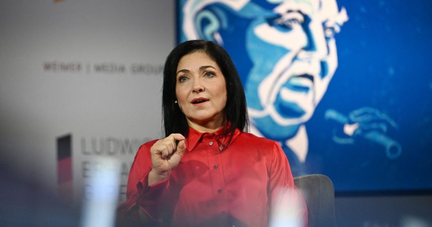noua sefa a economiei germaniei anunta un plan pe 10 ani risc viteza si investitii masive 681ef7222fbe8