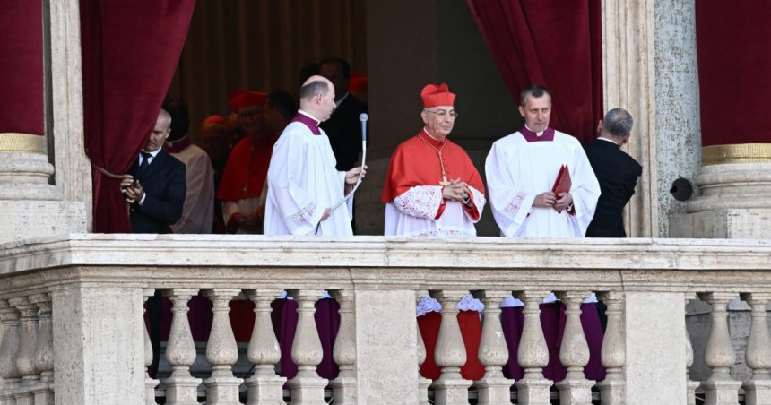 numele alese cel mai des de papi printre ele se afla si leon adoptat de noul suveran pontif 681d25e5b45d2