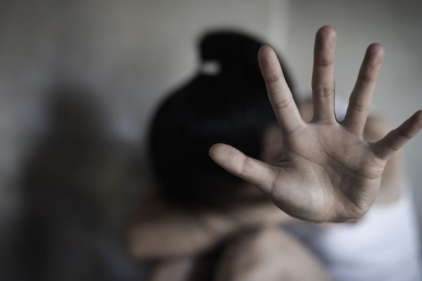 perchezitii diicot in constanta si ialomita retea de proxeneti destructurata zeci de tinere exploatate sexual in europa 682d8f4d2808c