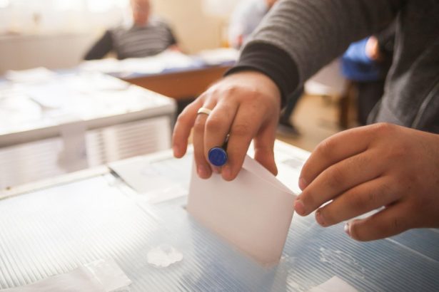politistii au anuntat abateri grave in ziua votului ce incidente electorale au fost semnalate in tara 6817512793595