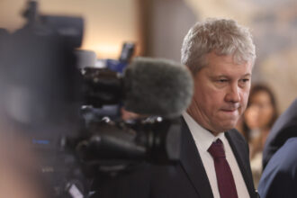 predoiu despre formarea guvernului cu cat mai repede cu atat mai bine trebuie luate masuri rapide pentru corectarea deficitului 68397c0b9434b