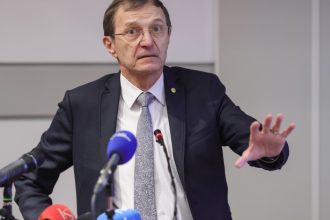 presedintele academiei romane este fundamentala mentinerea acestei tari si mentinerea acestui popor pe traiectoria lui europeana 6825c0156dc6b
