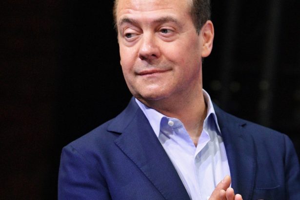 reactia lui medvedev dupa acordul sua ucraina pe mineralele rare 6813530e43943