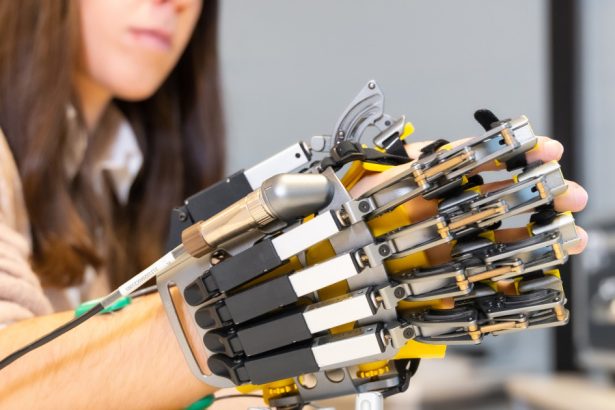 recuperare medicala cu roboti spitalul de stat care foloseste jocurile video pentru tratarea pacientilor cu probleme motorii 68256ce105076