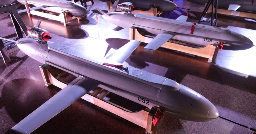 rusia anunta ca a doborat peste 100 de drone ucrainene la moscova si in alte regiuni ale tarii 6836a1bb7c74d