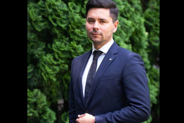 secretarul general al ani 97 dintre tarile ocde au declaratii de avere publice decizia ccr este un pas spre regres 683aa6af0f381