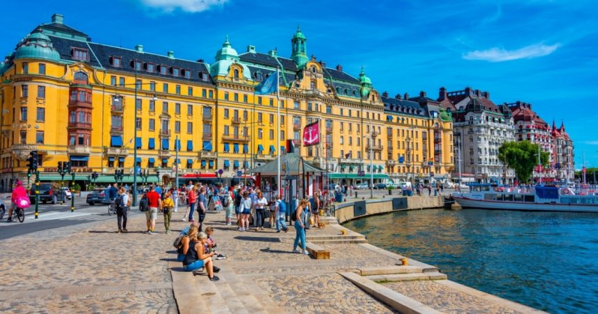 situatie bizara in suedia sua au trimis o scrisoare primariei din stockholm prin care cere eliminarea politicilor de diversitate 681ddcb56425e