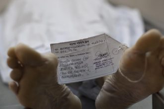 un fost director al morgii harvard a pledat vinovat pentru trafic cu parti din cadavrele donate universitatii 683575bb27322