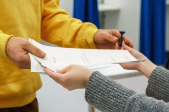 unde votezi in turul 2 al alegerilor prezidentiale 2025 daca esti plecat din localitatea de domiciliu 6826d954c37e9