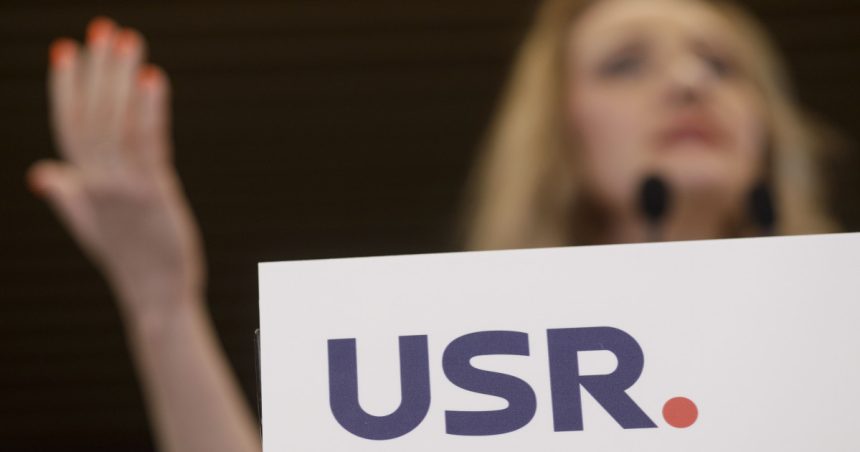 usr se dezice de pozele elenei lasconi tactici care contrazic valorile noastre fundamentale 6814ad390b1f8