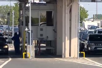 video aglomeratie la iesirea din tara pe podul giurgiu ruse coloana de masini de 4 km si o ora de asteptare in vama 681371c24d477