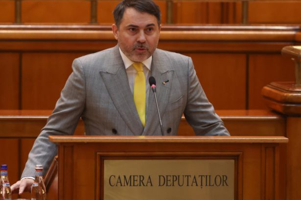 video derapaj al unui deputat aur despre femeile care lucreaza la stat stim foarte bine cum au ajuns in anumite fotolii 682452741c476