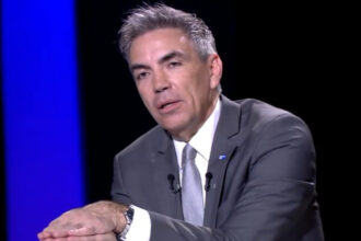 video dragos anastasiu daca vrem oameni competenti in administratie nu le putem pune viata in vitrina ce spune despre decizia ccr 6839e1fed6803