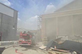 video incendiu la o structura din sectorul 3 al capitalei lipita de hala laminor mesaj ro alert din cauza degajarilor de fum 682b1550ab296