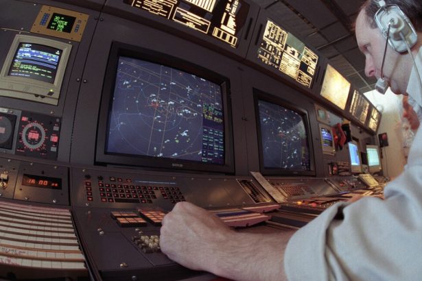 video incident pe aeroportul newark din new york avioanele au disparut de pe radar turnul de control sunteti acolo 681af8153c512