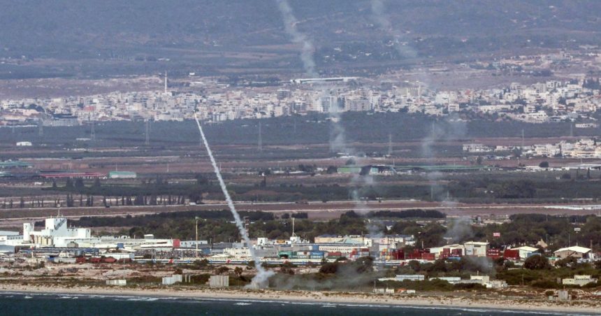 video israelul atacat cu rachete trase din yemen bombardamentele au intrerupt temporar traficul aerian pe aeroportul ben gurion 681742dc452eb