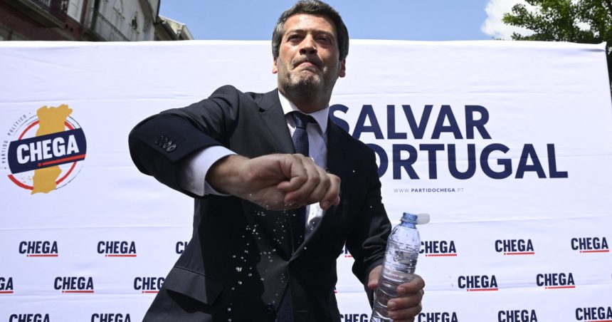 video liderului extremei drepte din portugalia i s a facut rau pentru a doua oara in public cu cateva zile inainte de alegeri 6826350b1623f